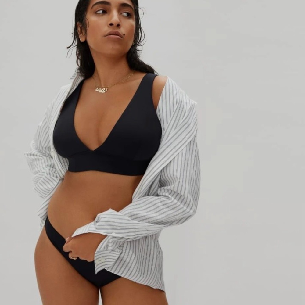 Everlane Black Swimwear swim suit bikini bottom size medium!